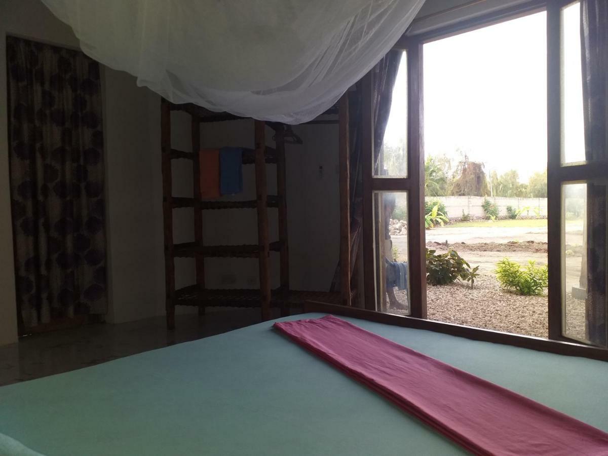 Malik Villa-Matemwe Bnb And Restaurant ภายนอก รูปภาพ