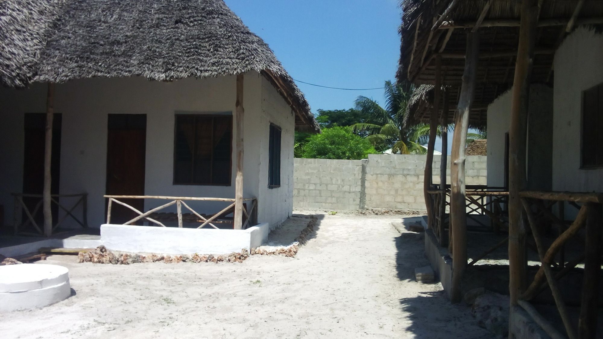 Malik Villa-Matemwe Bnb And Restaurant ภายนอก รูปภาพ